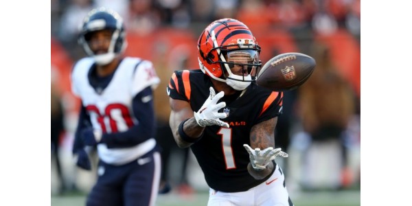 Cincinnati Bengals tarjoaa liigan korkeimman palkan laajalle pelaajalle pitääkseen pelaajan